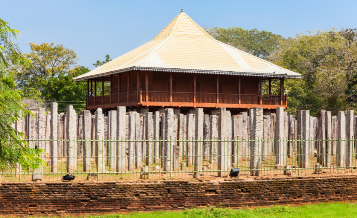 Lovamahapaya (Brazen Palace)